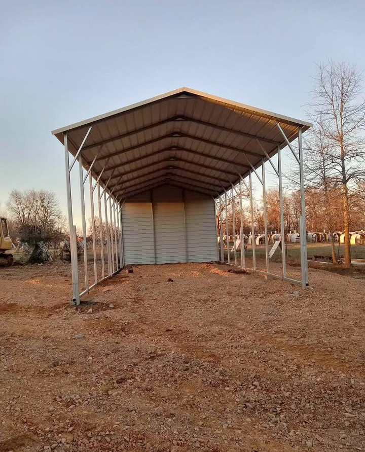 Metal building inspiration photo 38